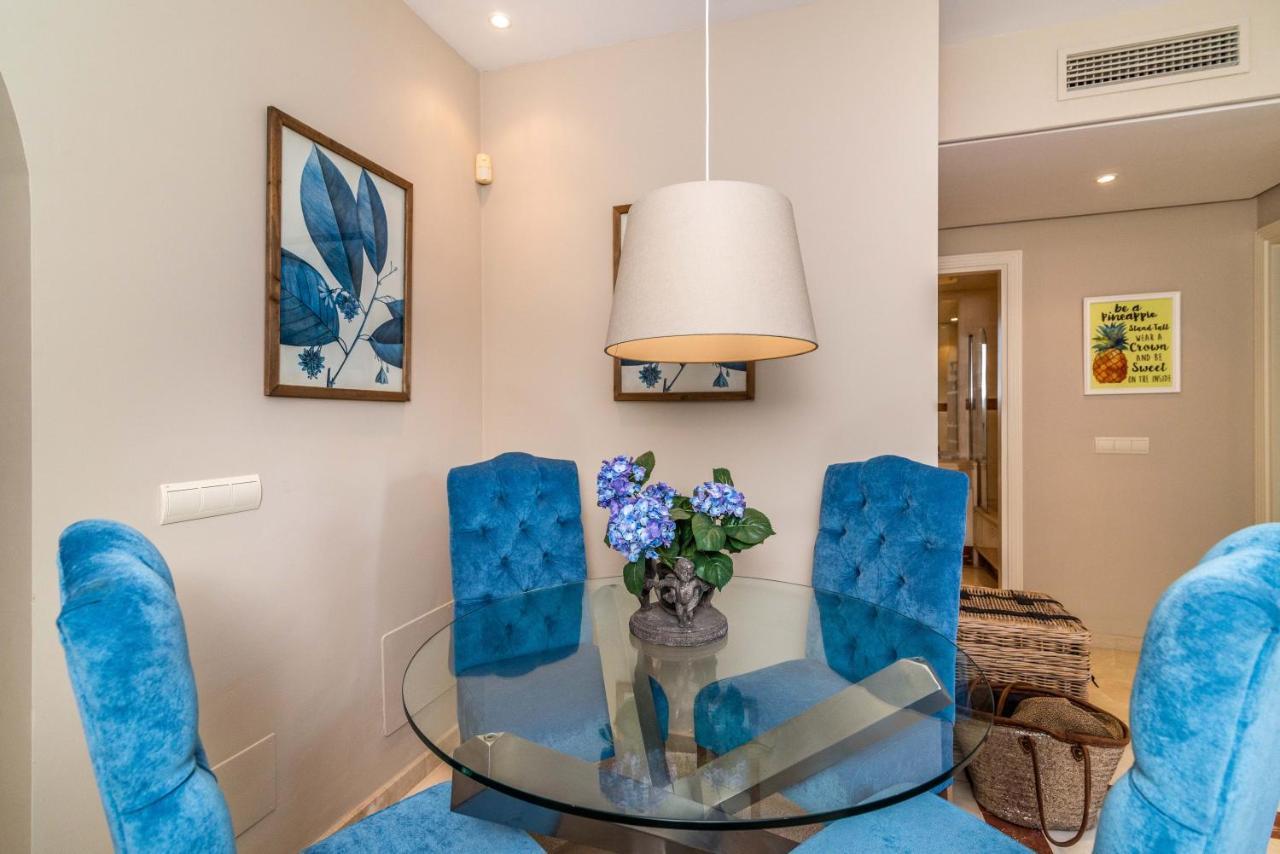 Luxury 2-Bed Apartment In Elviria W Pool Marbella Exterior foto